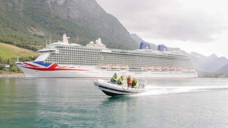 Olden: Nordfjord RIB Boat Tour - The Thrilling Experience of a RIB Boat in Nordfjord