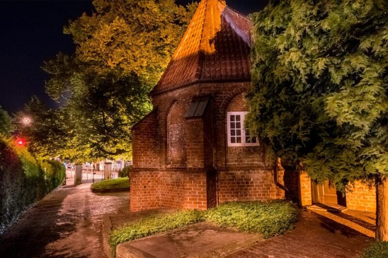 Oldenburg: "Executioners, witches & scoundrels" (crime thriller tour) - Discover Oldenburg at Night: The Crime Thriller Tour Begins