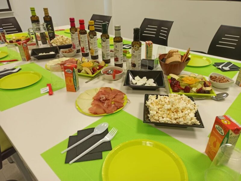 OleoAlmanzora: Guided tour + EVOO Breakfast/Afternoon tea - Explore a Guided Tour of Olive Groves and Oil Production in Pulpí