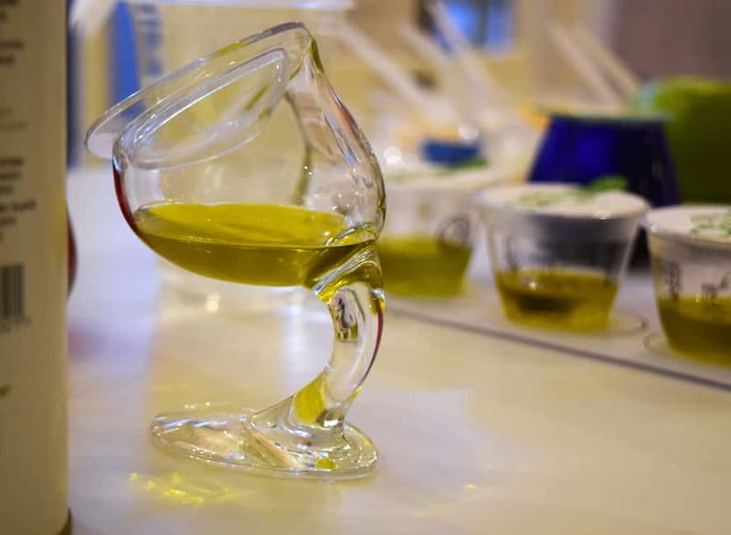 Olive oil tasting & food pairing in Thessaloniki - Key Points