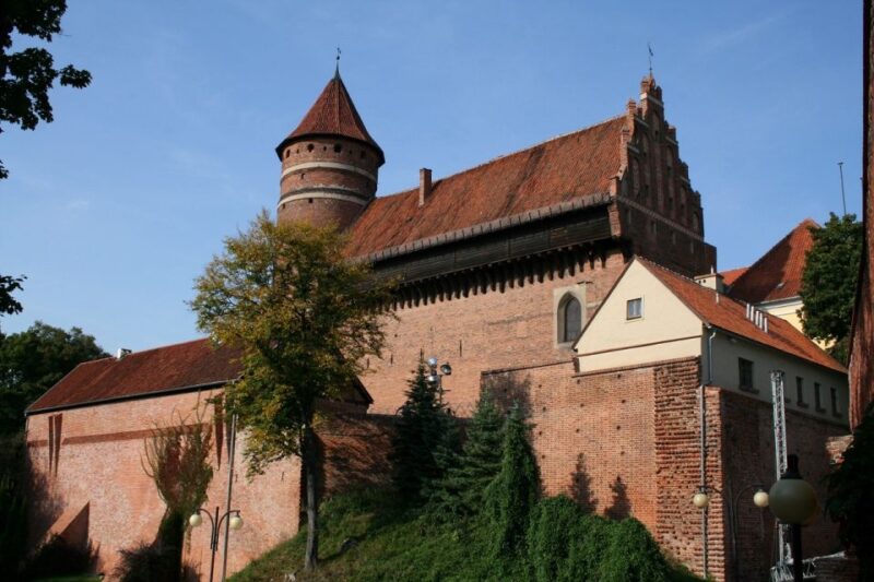 Olsztyn Old Town Highlights Private Walking Tour - Discovering the Old Town’s Historic Gate and Market Square