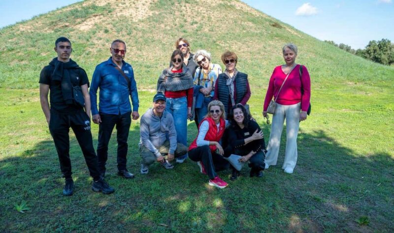 Olvios Marathon: A Journey Through Memory and Myth - Who Will Appreciate This Tour Most