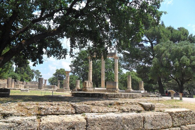 Olympia Elegance: All-Inclusive Small Group Tour - Included Comforts and Extras