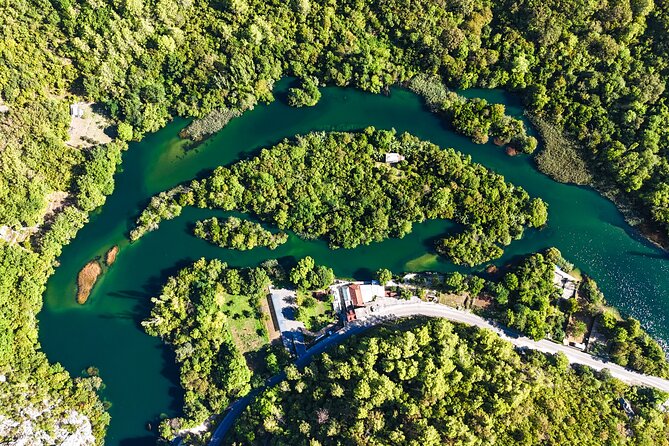 Omi 4H Kayaking in Cetina River Protected Nature Park Area - Suitable for Families, Couples, and Outdoor Enthusiasts