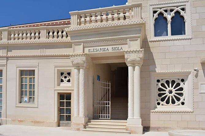 Omi: Half Day Boat Trip to Bra Island with Lunch - Scenic Village Stops and Coastal Views on Bra