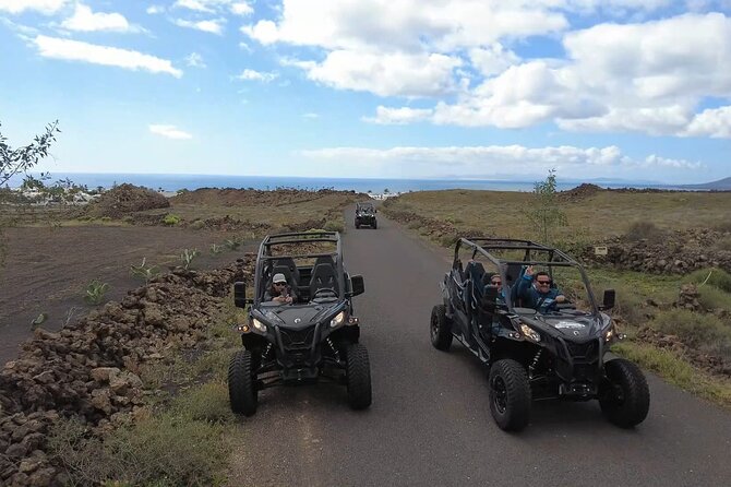 On-Road Guided Buggy Volcano Ride in Lanzarote - The Guide’s Expertise and Interaction