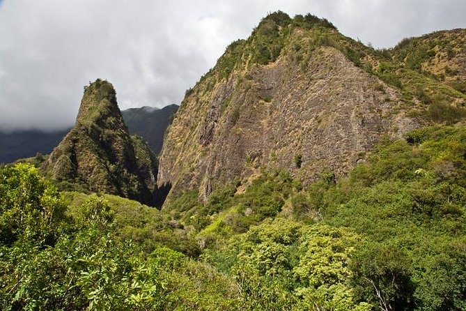 One Day Heavenly Hana Tour: Island Hopping from Oahu to Maui - What Sets This Tour Apart?