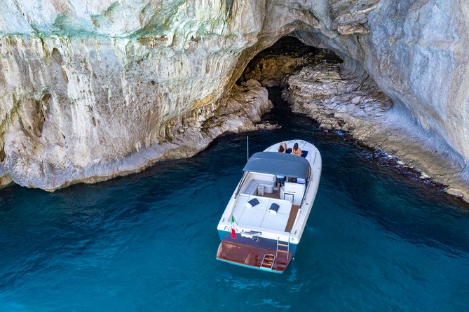 One Day Private Boat Tour of Capri - The Expertise of Captain Raffaele Di Leva