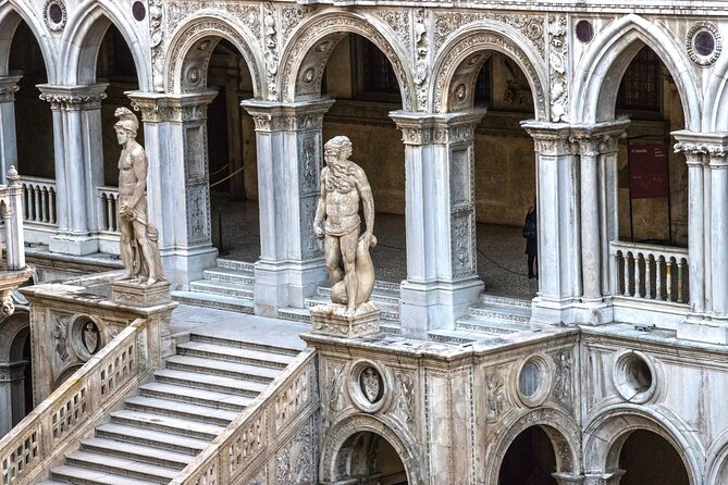 One Day Tour in Venice - Tour Logistics and Group Experience