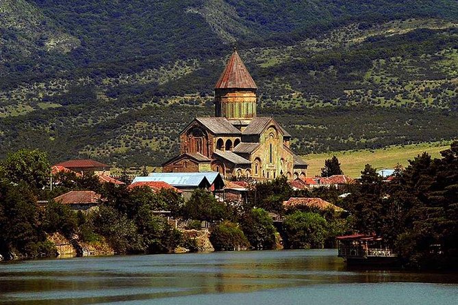 One Day Tour to Tbilisi and Mtskheta - Expert Guides and Streamlined Experience