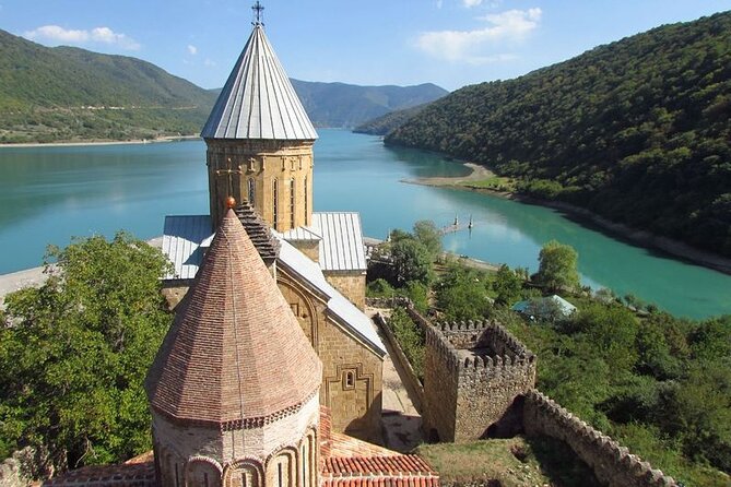 One-day tour to the Magnificent Kazbegi - Discover the Architectural Marvel of Ananuri Fortress