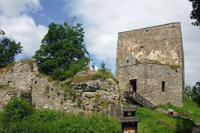 One day trips in the surroundings of Cesky Krumlov - Visit the Palace and Gardens of Hluboka Nad Vltavou Castle