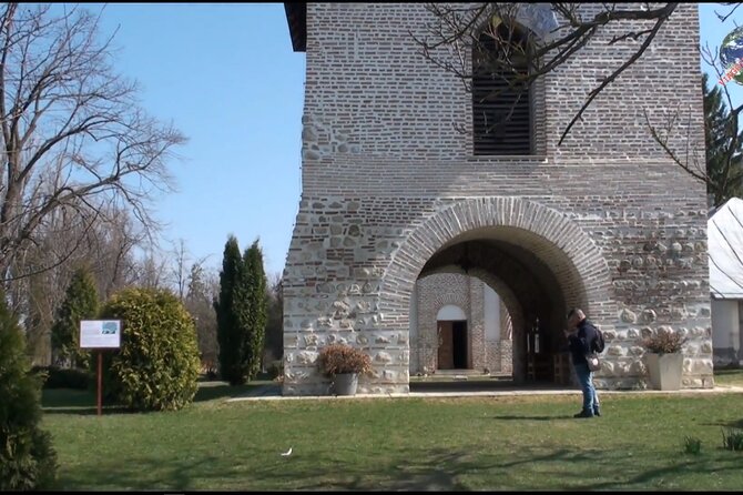 One-Day Vlad the Impaler Royal Court Private Tour from Bucharest - Vidraru Dam: Modern Engineering and Scenic Views