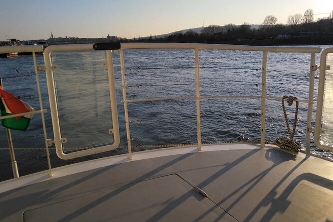 One hour Hen or Stag private party boat Budapest with unlimited beer and wine - Cautionary Notes from Past Experiences