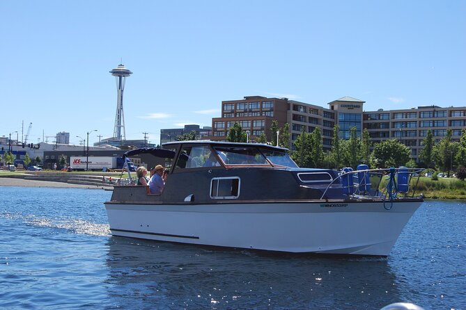 One Hour Social Sightseeing Cruise - BYOB! - Bring Your Own Drinks – A Personalized Party on the Water