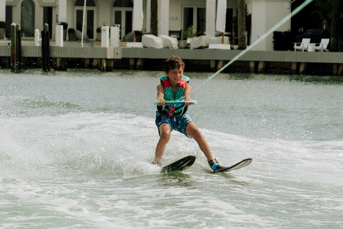One Hour Waterskiing Lesson: Ultimate Miami Thrills - Discover the Ultimate Waterskiing Lesson in Miami