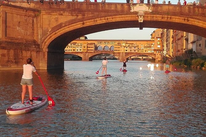 One-oar Surfing on the Arno River from Florence - Accessibility and Clothing Recommendations