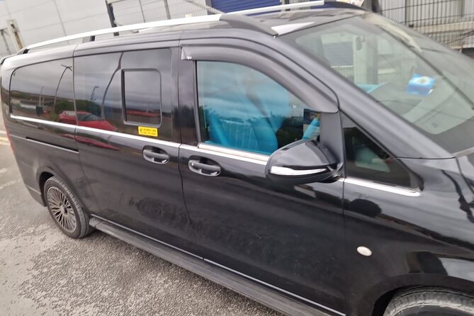 One Way Taxi Transfer from Gatwick Airport to Dover Seaport - What to Expect During the Pickup Process