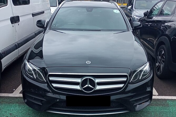 One Way Taxi Transfer from Gatwick Airport to Heathrow Airport - Pricing, Cancellation, and Additional Costs