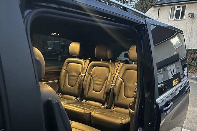 One Way Taxi Transfer from Heathrow Airport to City Airport - Customer Experience and Reliability