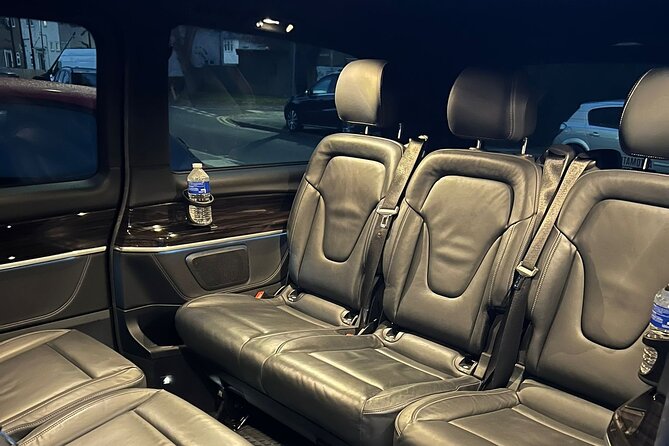 One Way Taxi Transfer from London Luton Airport to London City - The Vehicle Experience: Comfort and Convenience