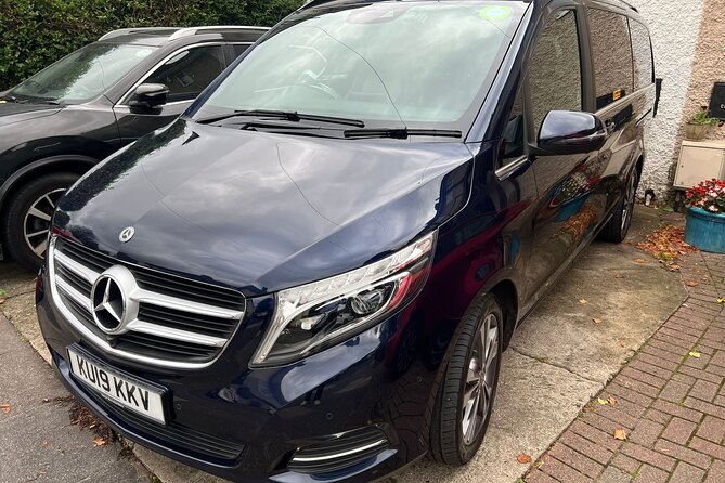 One Way Taxi Transfer from London Luton Airport to London City - Booking and Confirmation Process