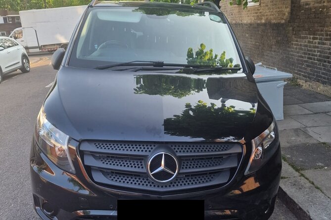 One Way Taxi Transfer from London to Gatwick Airport - Key Points