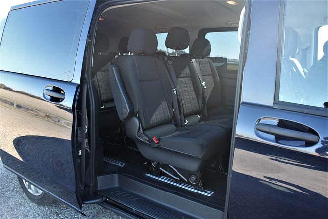 One-way transfer by minivan from Seville Airport to hotel in Seville Center - Premium Vehicles and Comfort Amenities