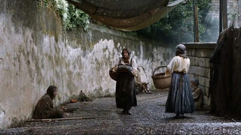 ONLY Game of thrones Tour - All the spots in one hour - The Tour Starts Next to the Iconic Square Monument