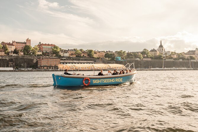 Open Electric Boat Ride in Stockholm with Live-Guide - The Guide and Commentary