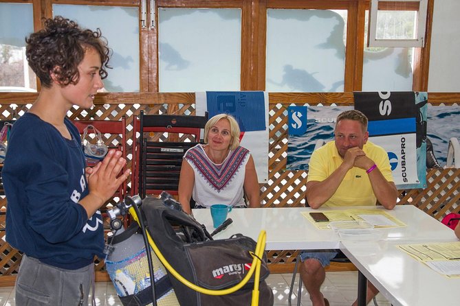 Open Water Diver Scuba Diving Course in Puerto de Mogan - Included in the Price: Equipment, Insurance, and Membership