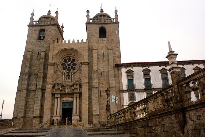 Oporto Private 4-hours Tour with Hotel Pickup - Stroll Down Rua de Santa Catarina for Shopping and Coffee