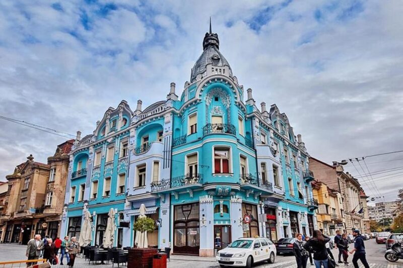 Oradea city tour - Discover the Art-Nouveau Queen of Romania with the Oradea City Tour