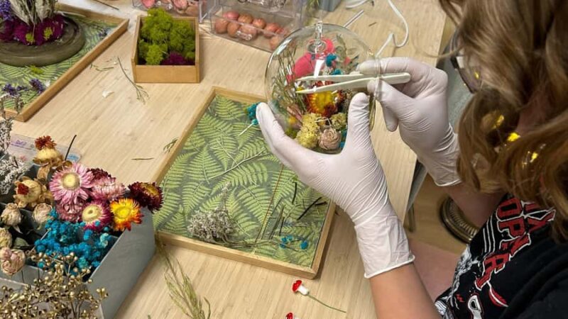 Orange County: Flower Decorating Classes - All Materials Included for a Hassle-Free Experience
