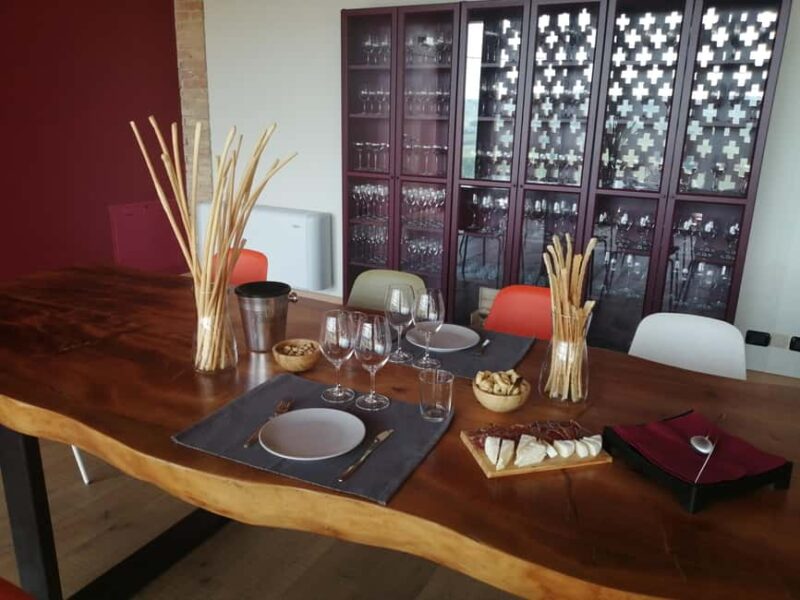 Organic Wine Tasting at Cantamessa Wines - Key Points