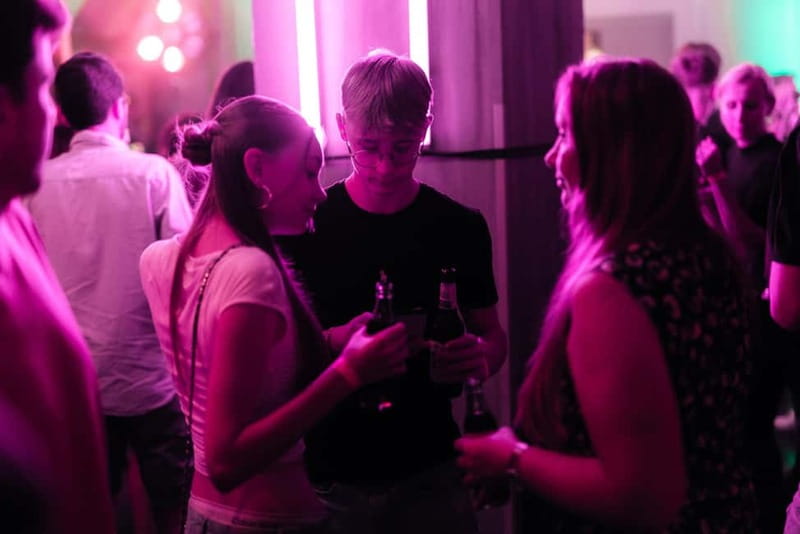 Original Hamburg Pub Crawl Sex & Crime St. Pauli Tour - Easy Logistics and Flexible Booking Options