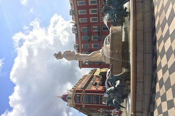 Original Nice city tour ( pedicab-vélo taxi) - Comfortable, Eco-Friendly, and Accessible Transportation