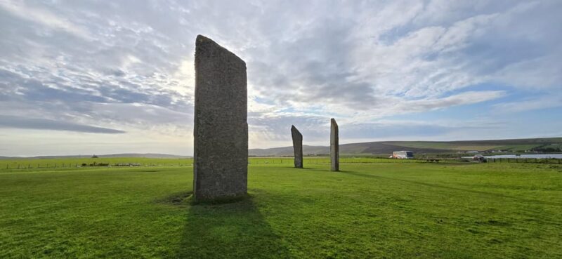 Orkney Day Trip: Meets the Scrabster - Stromness Ferry - Scapa Flow and the Unstan Tomb: Maritime History and Ancient Burial Site