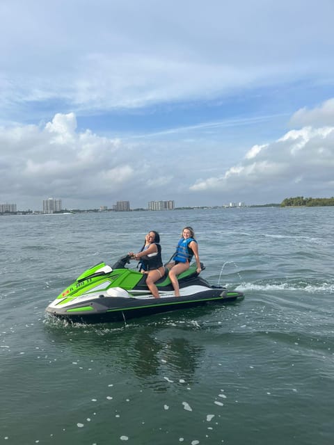 Orlando: Jet Ski Rental - Orlando Jet Ski Rental: A Safe and Exciting Water Activity