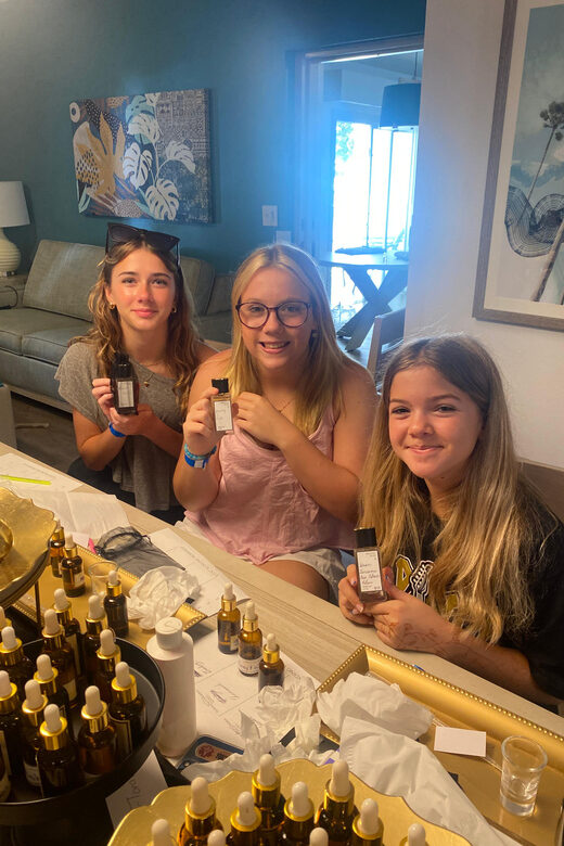 Orlando: Mobile Scent Blending Experiences - Accessibility and Booking Flexibility