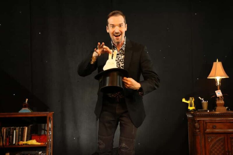 Orlando: The Outta Control Magic Dinner Show - Meeting Point and Accessibility Details