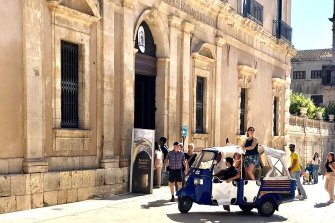 Ortigia APE-TUK TUK 1-hour private tour - The Unique Charm of the Ape Calessino in Ortigia