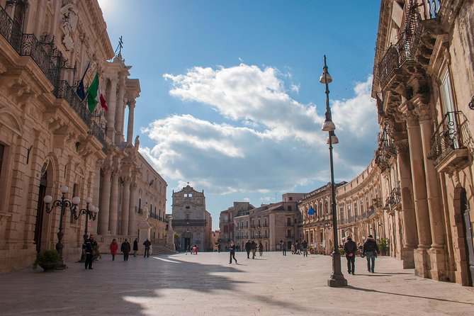 Ortigia: Syracuse's Ancient Town Center Private Walking Tour - Walking Through Ortigia’s Narrow Streets and Jewish Quarter
