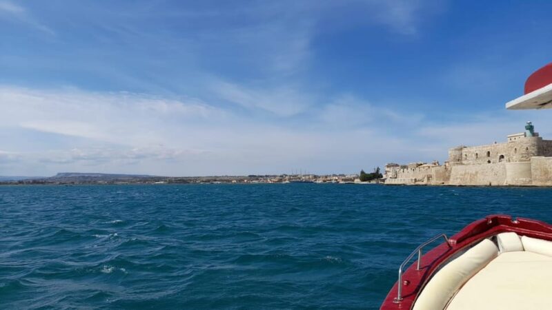 Ortigia: Tour al tramonto con bevande incluse - Visiting Ortigia’s Historic Sites from the Water