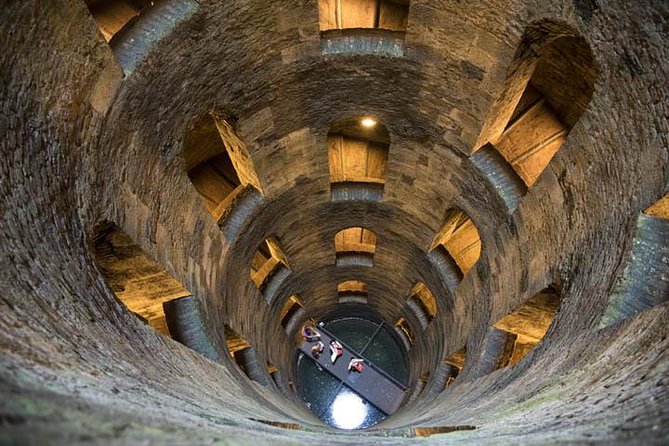 Orvieto and Civita di Bagnoregio from Civitavecchia - Private Tour - Wine Tasting at Cantine Neri: The Optional Culinary Highlight