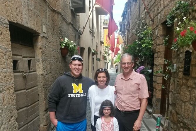 Orvieto and Civita di Bagnoregio Full Day Trip from Rome - Discovering Civita di Bagnoregio: The Dying Town