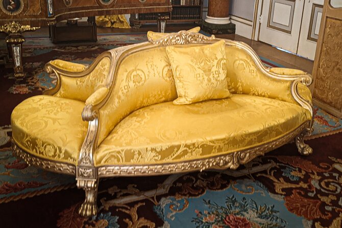 Osborne House-A driver guided tour of Victoria's Island Paradise - The Guide’s Expertise and Personal Touch