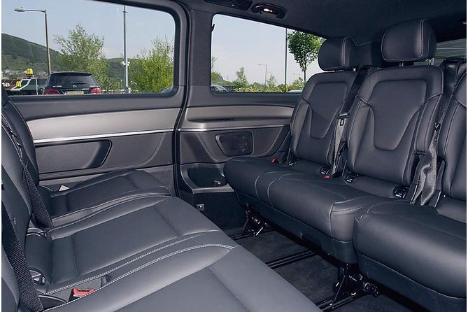 Oslo Airport Transfers : Oslo City to Oslo Airport OSL in Business Van - Key Points