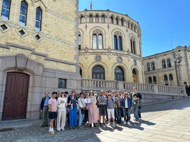 Oslo: City Center Walking Tour - Uncovering Christiania Square and the Hidden Significance of Christian IV’s Glove