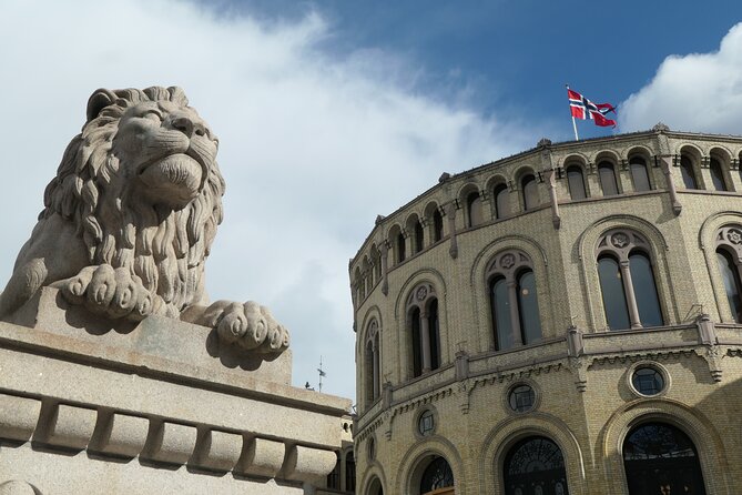 Oslo City Walks - In the Heart of Oslo - Starting Point at Oslo Visitor Center